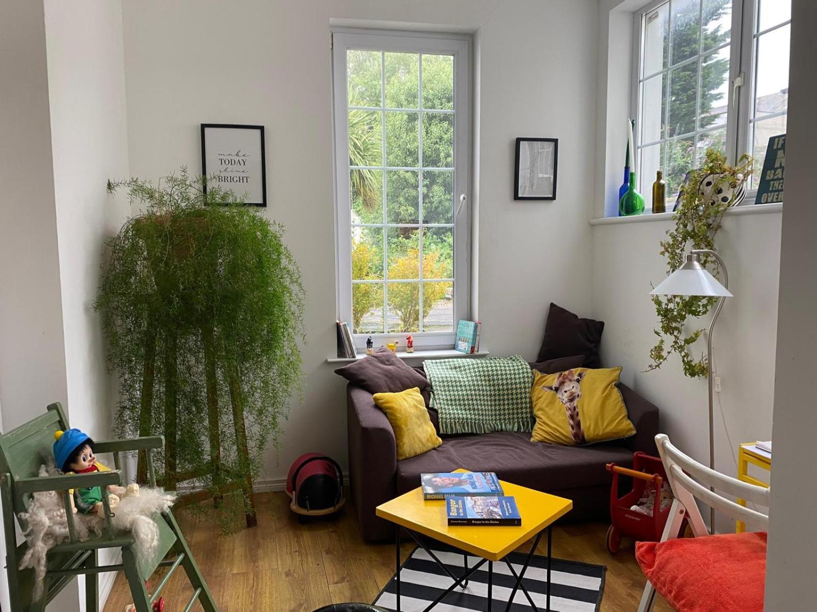 True Colours Apartment In Central Location Bangor  Buitenkant foto